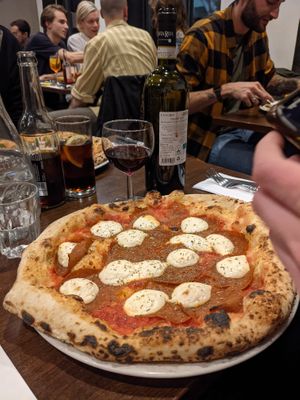 Vegan pizza at La Stella Nera in Berlin