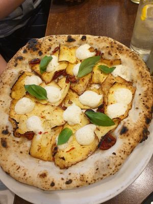 Spicy Tofu, vegan cheese at La Stella Nera in Berlin