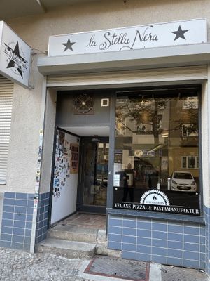 Entrance  at La Stella Nera in Berlin