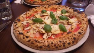 Radicchio pizza at La Stella Nera in Berlin