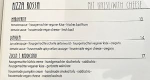 Pizza Rossa with cheese at La Stella Nera in Berlin