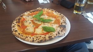 salami pizza at La Stella Nera in Berlin