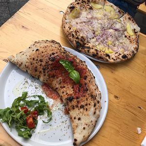GET THE CALZONE at La Stella Nera in Berlin