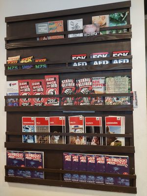 Sticker und Flayer at La Stella Nera in Berlin