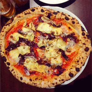pizza at La Stella Nera in Berlin