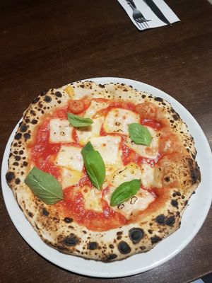 Vegan mozzarella at La Stella Nera in Berlin