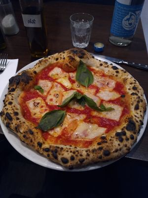 Margherita vegan at La Stella Nera in Berlin