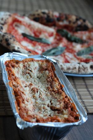 Pick-up in Covid-19 times. ❤️🙏🏾 at La Stella Nera in Berlin