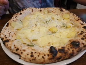 Potato onion white pizza at La Stella Nera in Berlin