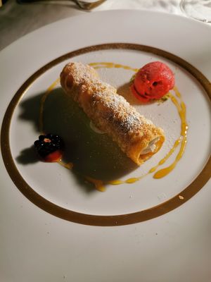 Canola at Mater Terrae in Rome