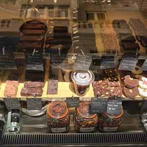 how does anyone choose  at Theobroma in Valletta