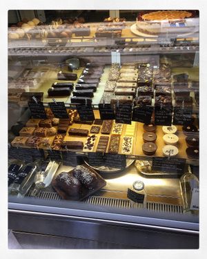 Raw vegan desserts at Theobroma in Valletta