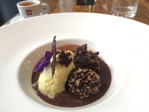 Sfere al glanduia  at Sense Eat in Paris