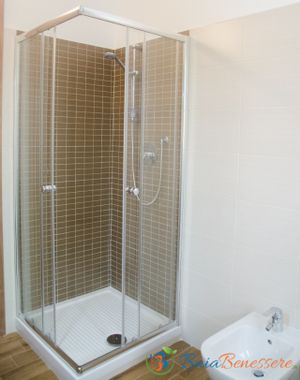 Other room private bathroom shower detail at Baia Benessere in Santa Marinella