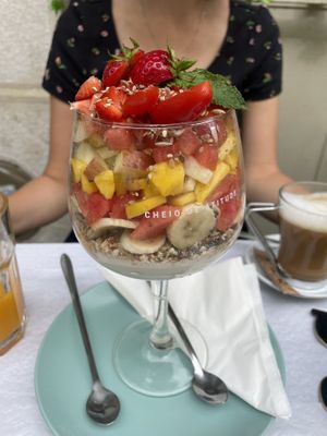 Soy Joghurt with fruits and homemade muesli   at Veganeats Caffe in Lisbon