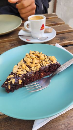 Peanut chocolate cake at Veganeats Caffe in Lisbon