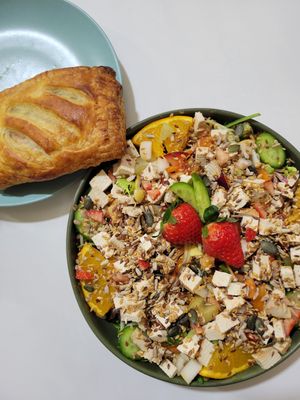 Smoked tofu salad and ham and cheese puff pastry at Veganeats Caffe in Lisbon