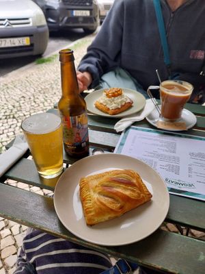 Folhado misto at Veganeats Caffe in Lisbon