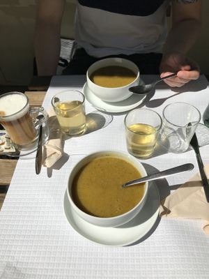 Soup of the day at Veganeats Caffe in Lisbon