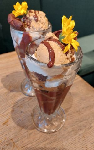 Chocolate Brownie Sundaes at Farmacy in West London