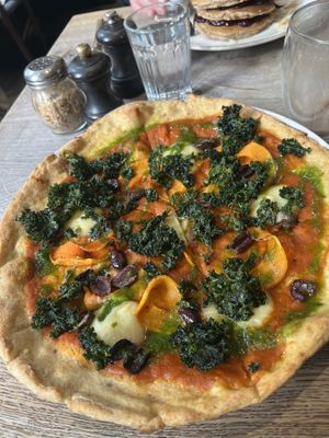 Farmacy pizza   at Farmacy in West London