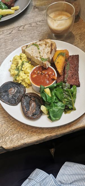 £18 and all cold☹️ at Farmacy in West London