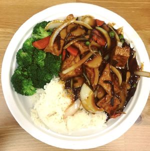 Garlic Tofu & Broccoli  at Sun Tong Luck Asian Cuisine in Columbus