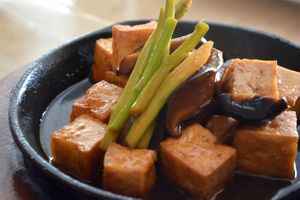 Sizzling tofu steak (With asparagus & shiitake mushrooms) at Red Kimono - The Terraces in Cebu