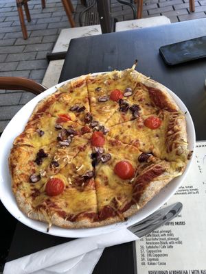 One pizza   at Eesti Pubi Ruuni in Tartu