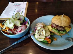 Buenos Nachos Burger with extra salad. I really enjoyed it! at Funky Jungle in Mechelen