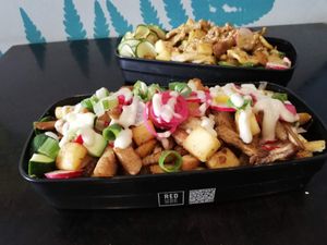 Vegan kapsalon (vegan shoarma) at Funky Jungle in Mechelen