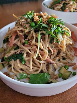 Hummus pasta at Funky Jungle in Mechelen