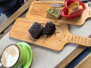 Vegan Plumcake, capuccino with soya milk and vegan tortilla  at Lattuga in Rome