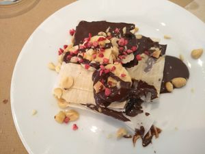 Vegan crunchy dessert at Clorofil-la in Mahon