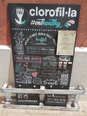 Board at Clorofil-la in Mahon
