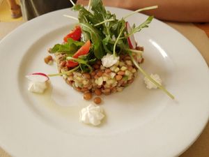 Apple and lentils at Clorofil-la in Mahon