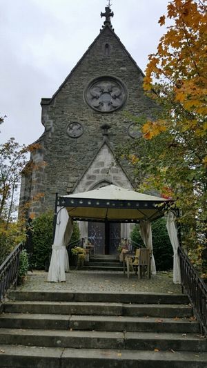 outside at Himmel und Erde in Limburg