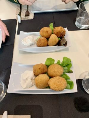 Croquettas at Nomit in Valencia
