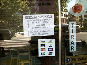 opening hours as in June 2017 at Nomit in Valencia