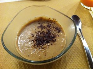 chocolate mousse as a dessert at Nomit in Valencia