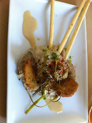 homemade spread of artichokes as the starter of the menu of the day at Nomit in Valencia