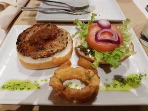 Gary burguer at Nomit in Valencia