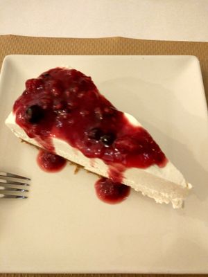 vegan cheese cake at Nomit in Valencia
