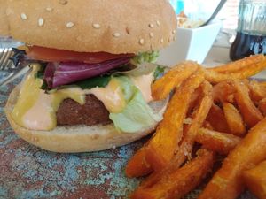 Hamburguesa at La Huella Vegana in Rivas-vaciamadrid