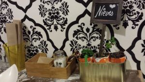 Detalle de nuestra mesa at La Huella Vegana in Rivas-vaciamadrid