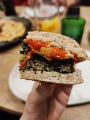 hamburguer at La Huella Vegana in Rivas-vaciamadrid