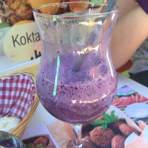 smoothie (contain milk!) at Falafel in Sarajevo