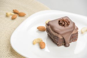 Amandina - raw at Vyro Raw & Vegan Bistro in Bucharest