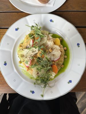  Mashed chikpeas with roasted cauliflowers  at Restaurace V Ruthardce in Kutna Hora