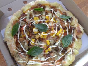 Vegan pizza in an Italian-Thai fusion style is certainly interesting.  Toppings according to your order, medium for 150 Baht. at Phartom in Chiang Rai
